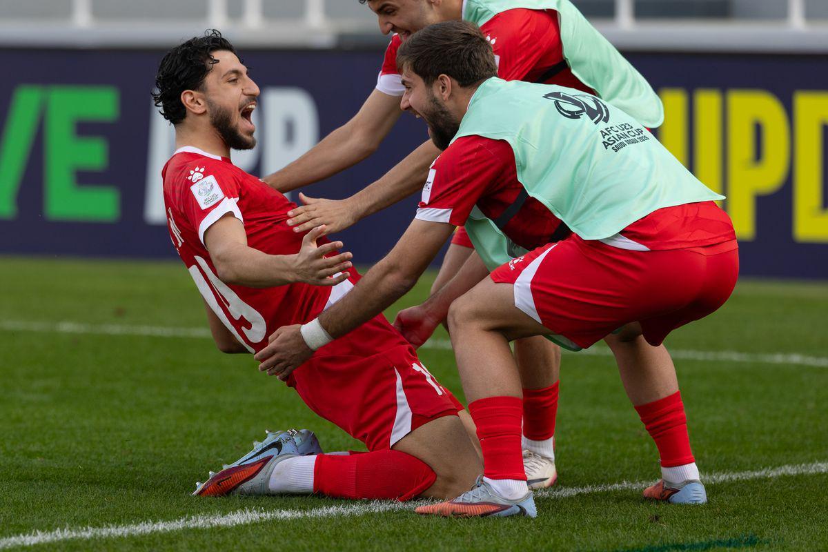 开云官方网站-0-1！U23亚洲杯连场爆冷，两大夺冠热门出局，中国队有望直通四强