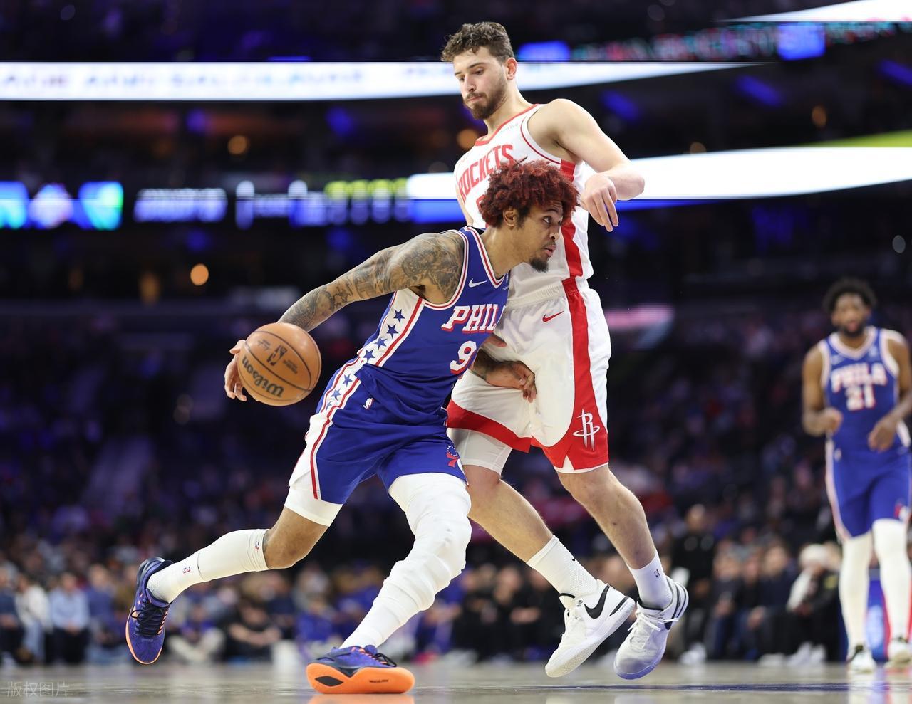 kaiyun-躲过绝杀！火箭靠裁判都赢不了！对飙杜兰特，恩比德狂砍32+15+10